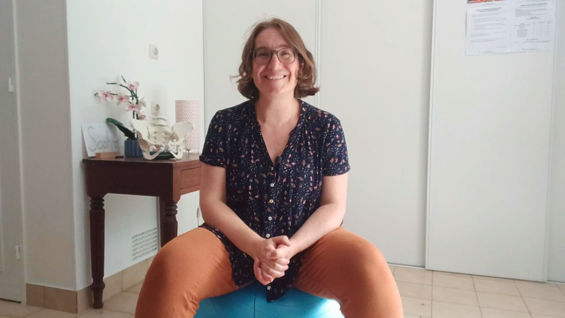 Charlotte Weiss dans son cabinet
